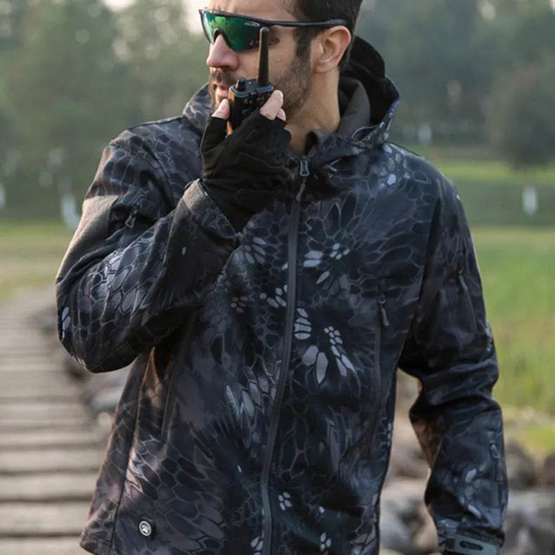 Soft Shell Jacket Plus Size Windproof And Warm Outdoor Mountaineering - Velora