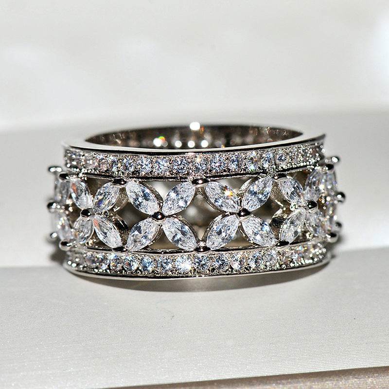 Luxury full zircon ring - Velora