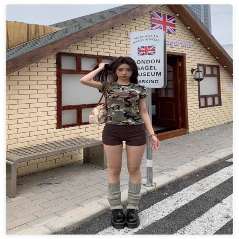 Retro Camouflage Printed Short Sleeved T-shirt For Women - Velora