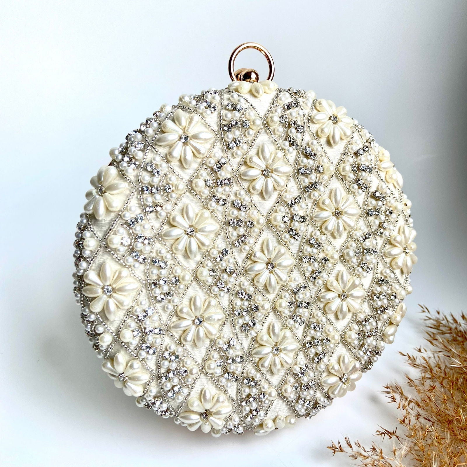 ALIA Pearl round clutch - Velora Luxury Fashion