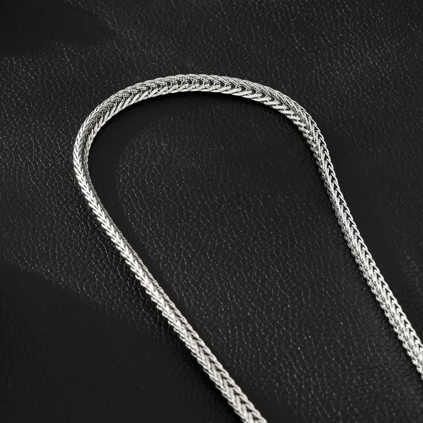ALICE Silver (White Gold): Chunky Link Chain Necklace with Ring Fastener Pendant - Velora Luxury Fashion