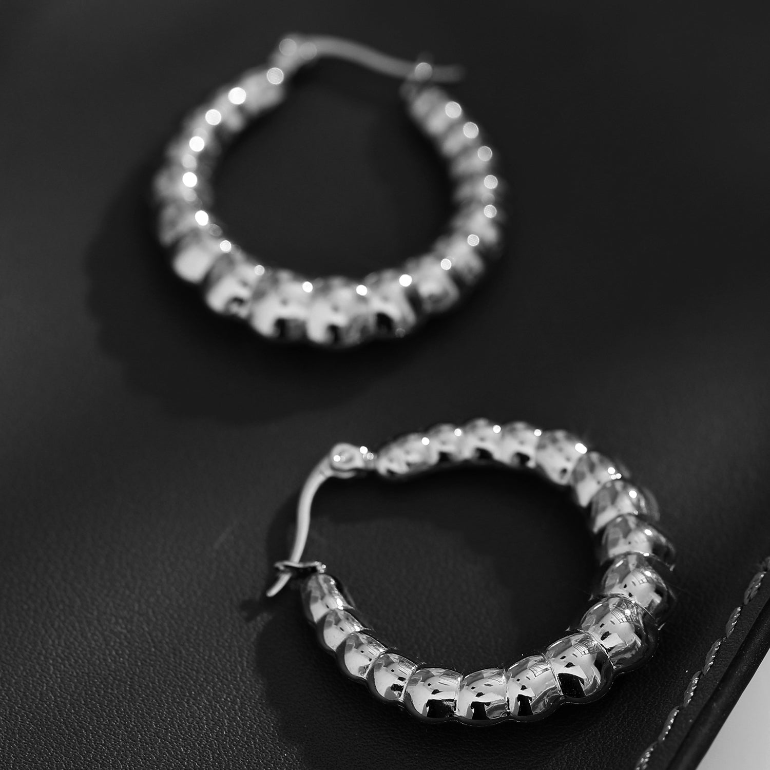 ANYA 72201S Croissant Hoops Silver - Velora Luxury Fashion