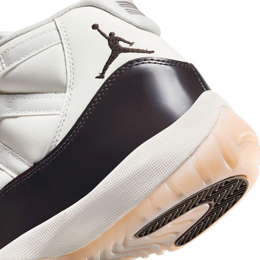WMNS AIR JORDAN 11 RETRO AR0715-101 - Velora