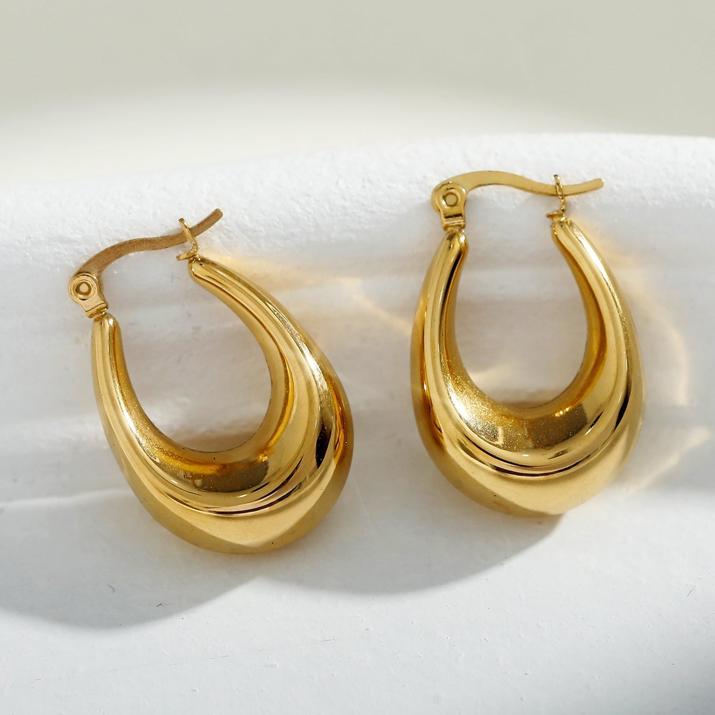 ARINA Chunky Shaped Hoops Gold - Velora Luxury Fashion