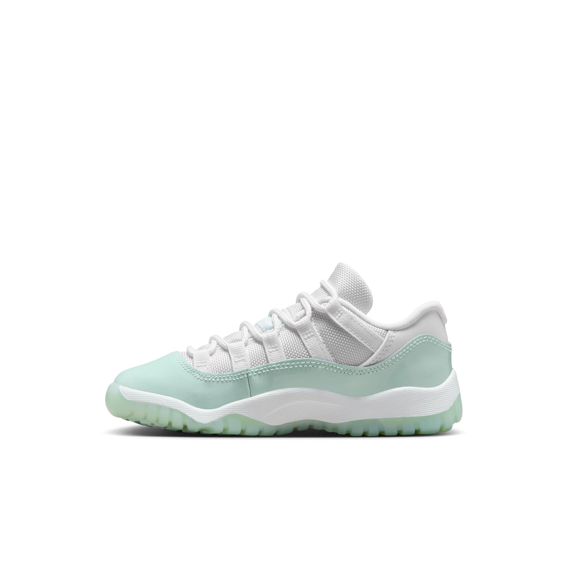 Y Jordan 11 Retro Low "Igloo" 580522-103 - Velora