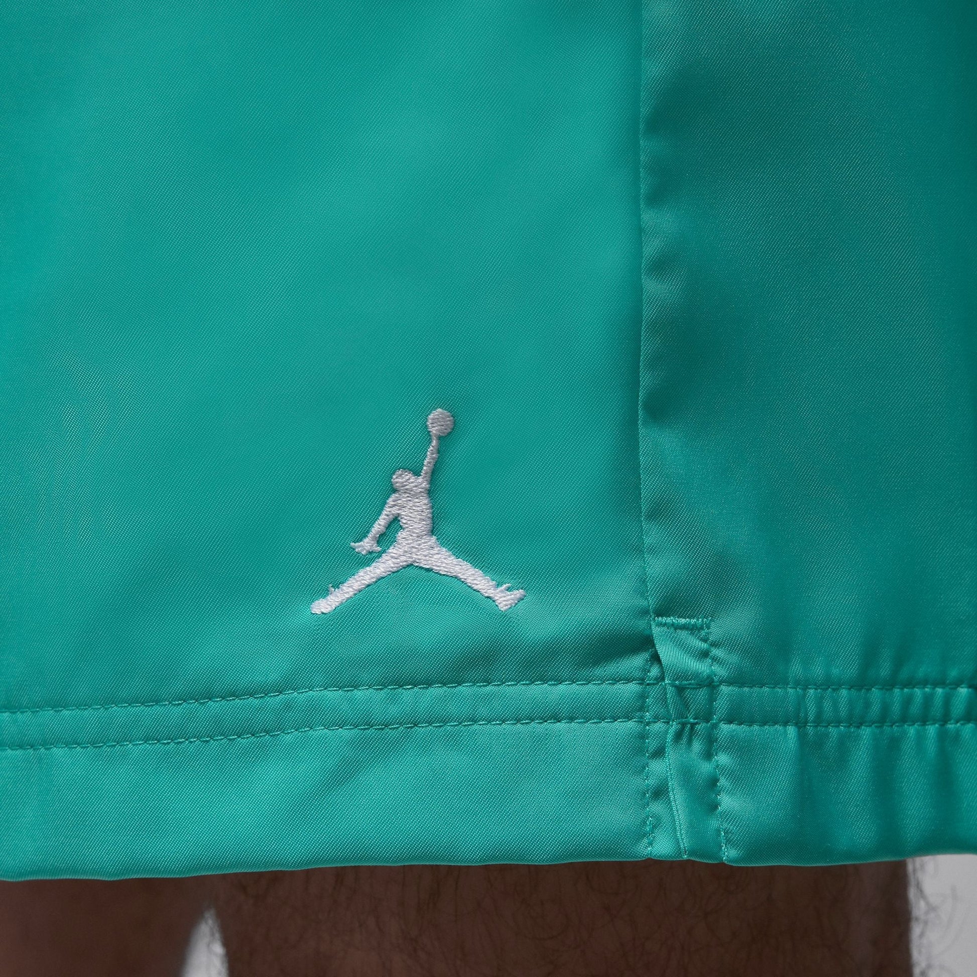 M Jordan Poolside HF9371-392 - Velora