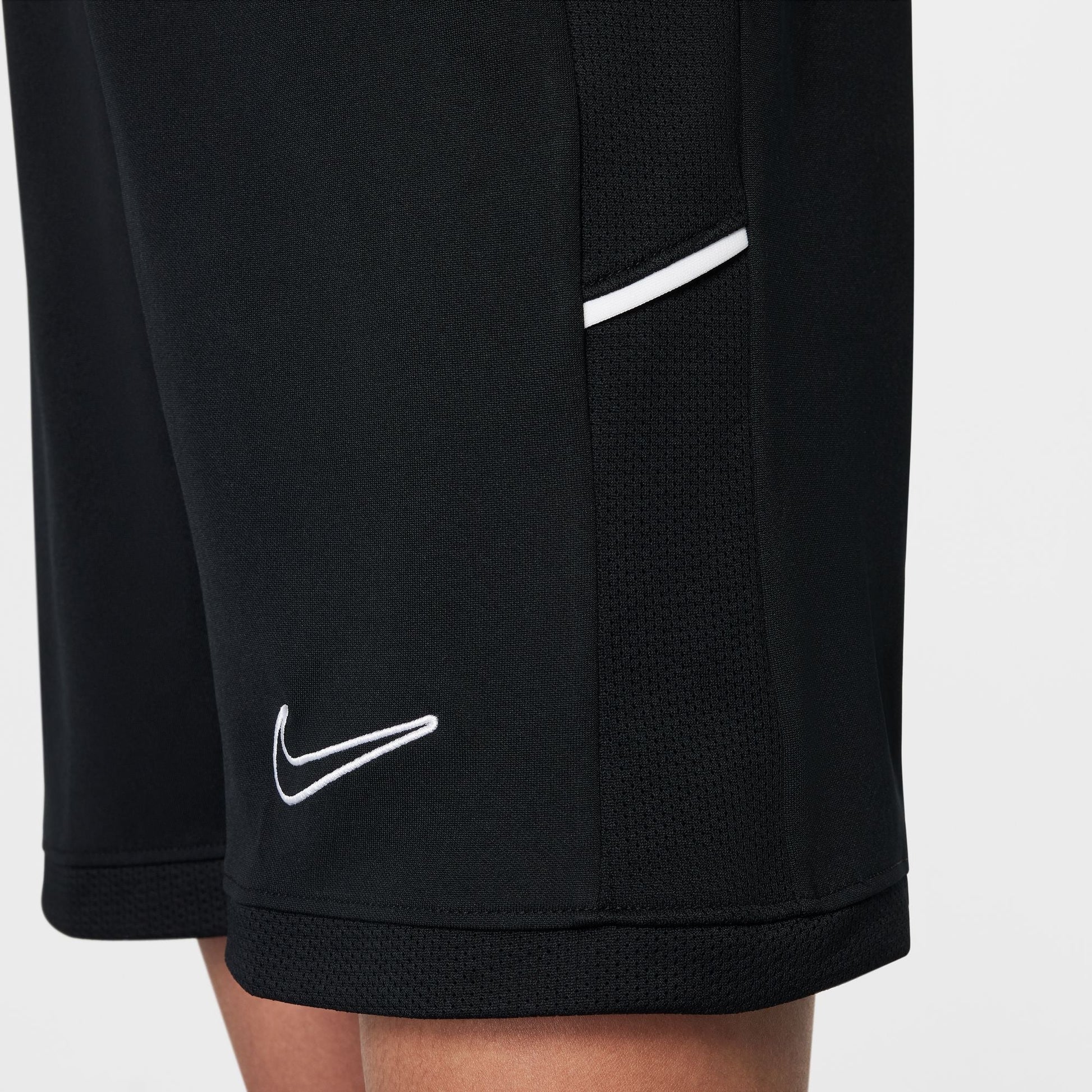 Y Nike Academy HJ3718-010 - Velora