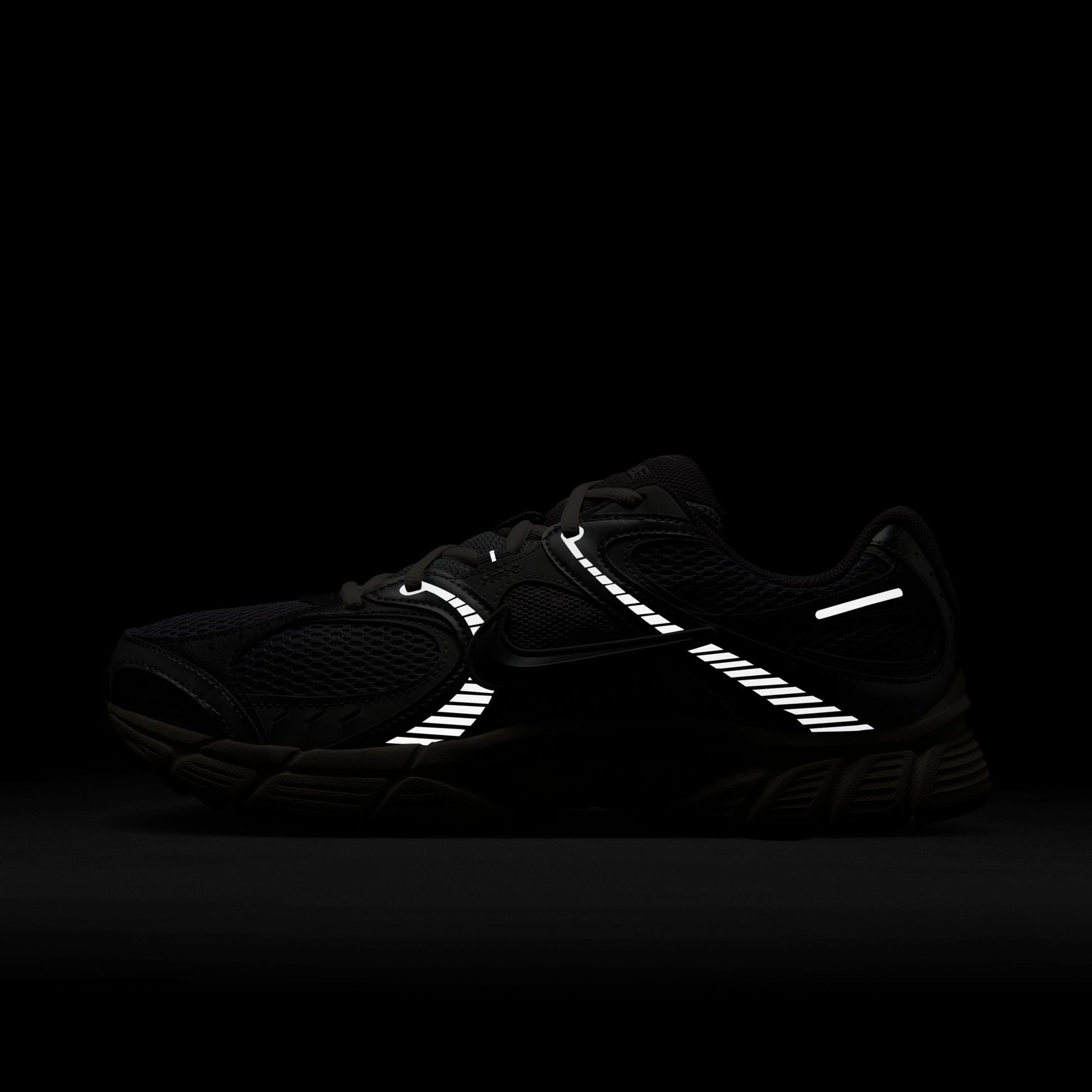 M Nike V5 RNR HJ5228-003 - Velora