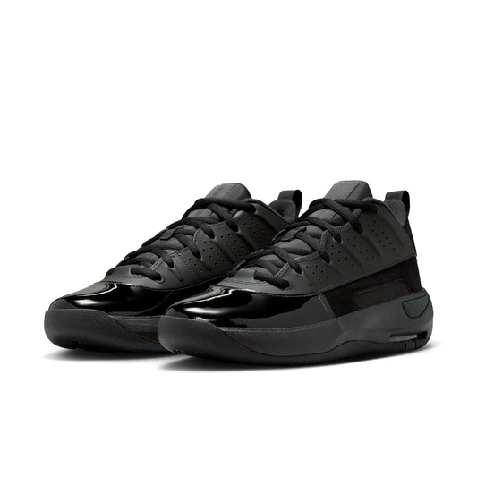 M Jordan Max Aura 7 HQ2091-001 - Velora