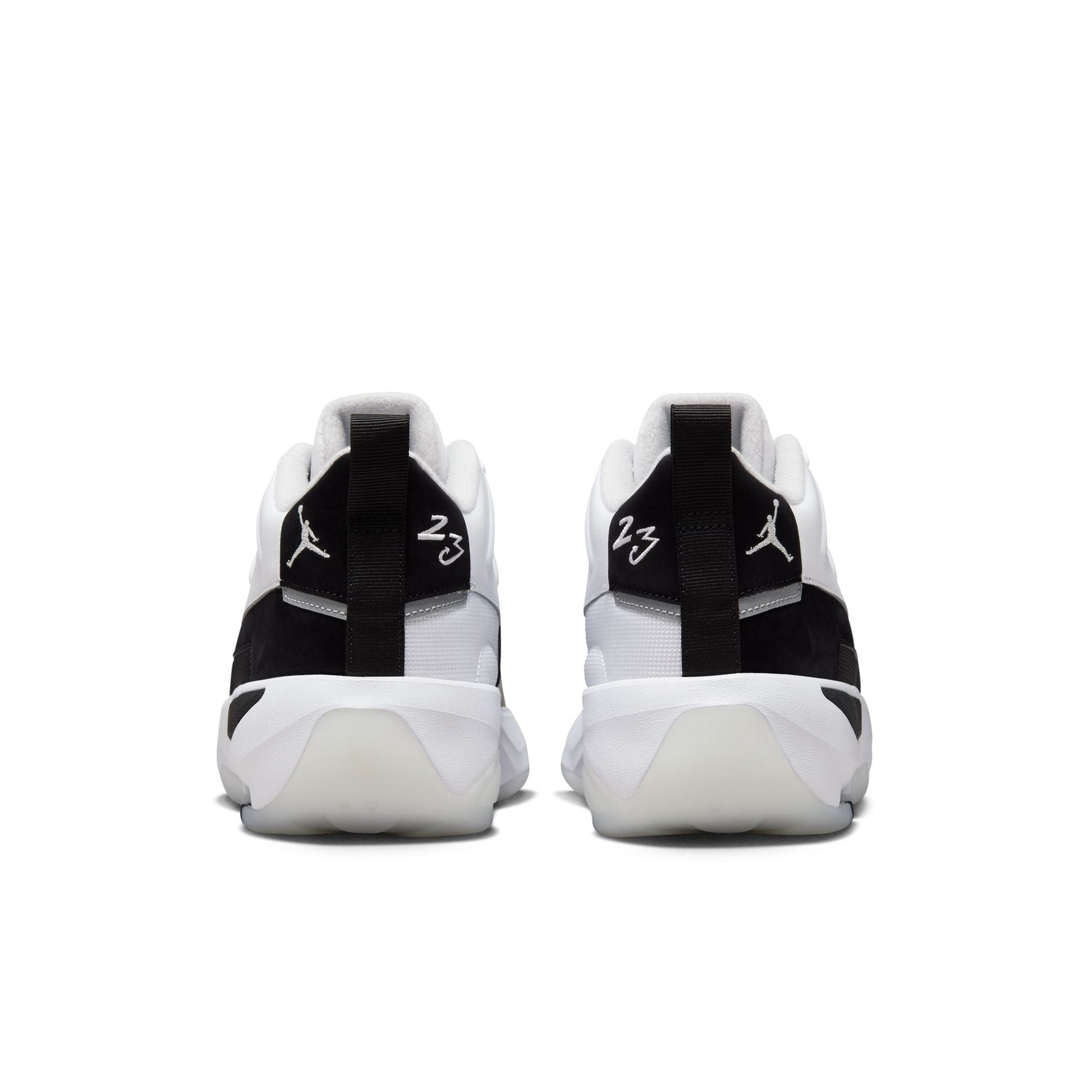 M Jordan Max Aura 7 HQ2091-100 - Velora