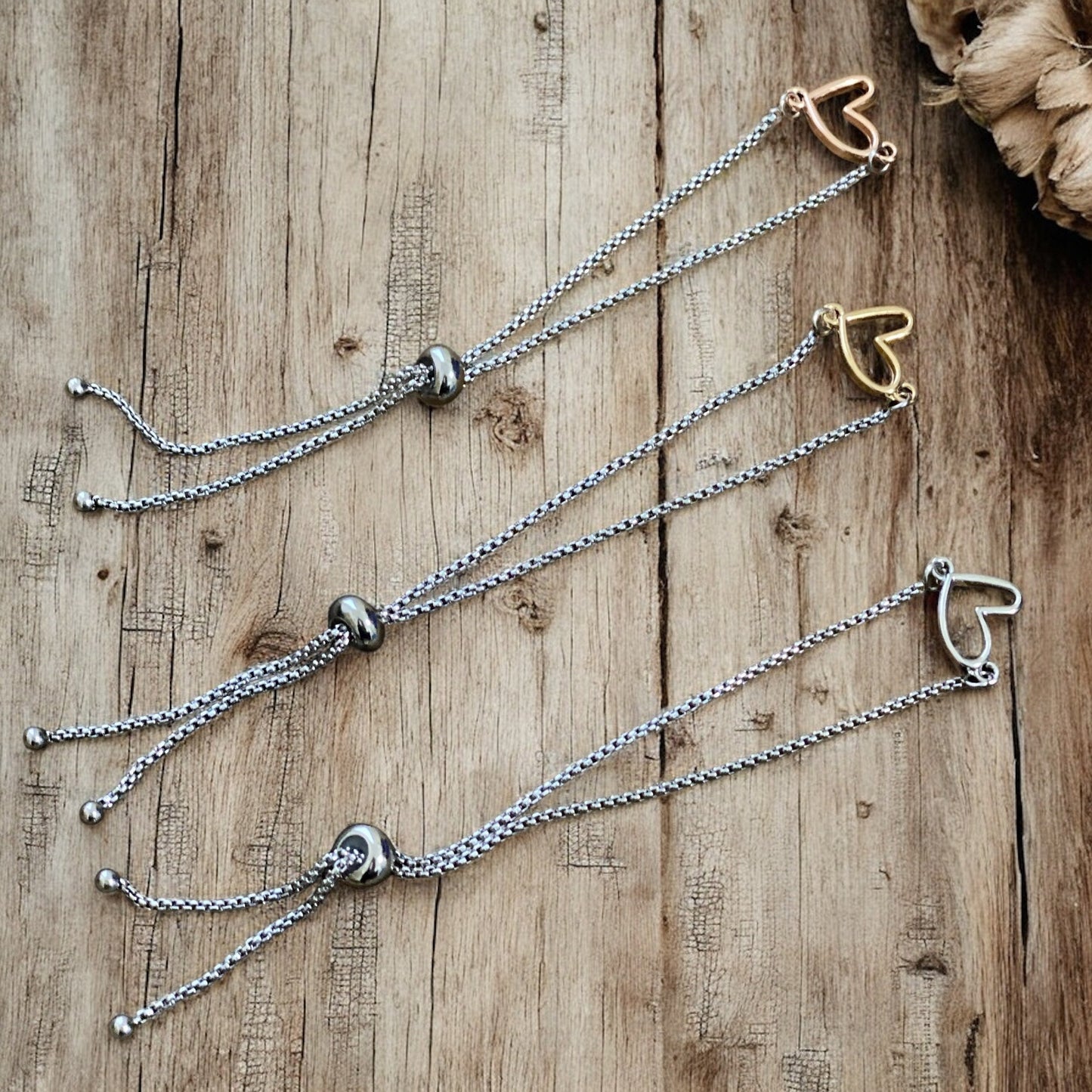 Adjustable Bracelet - Open Heart - Velora Luxury Fashion