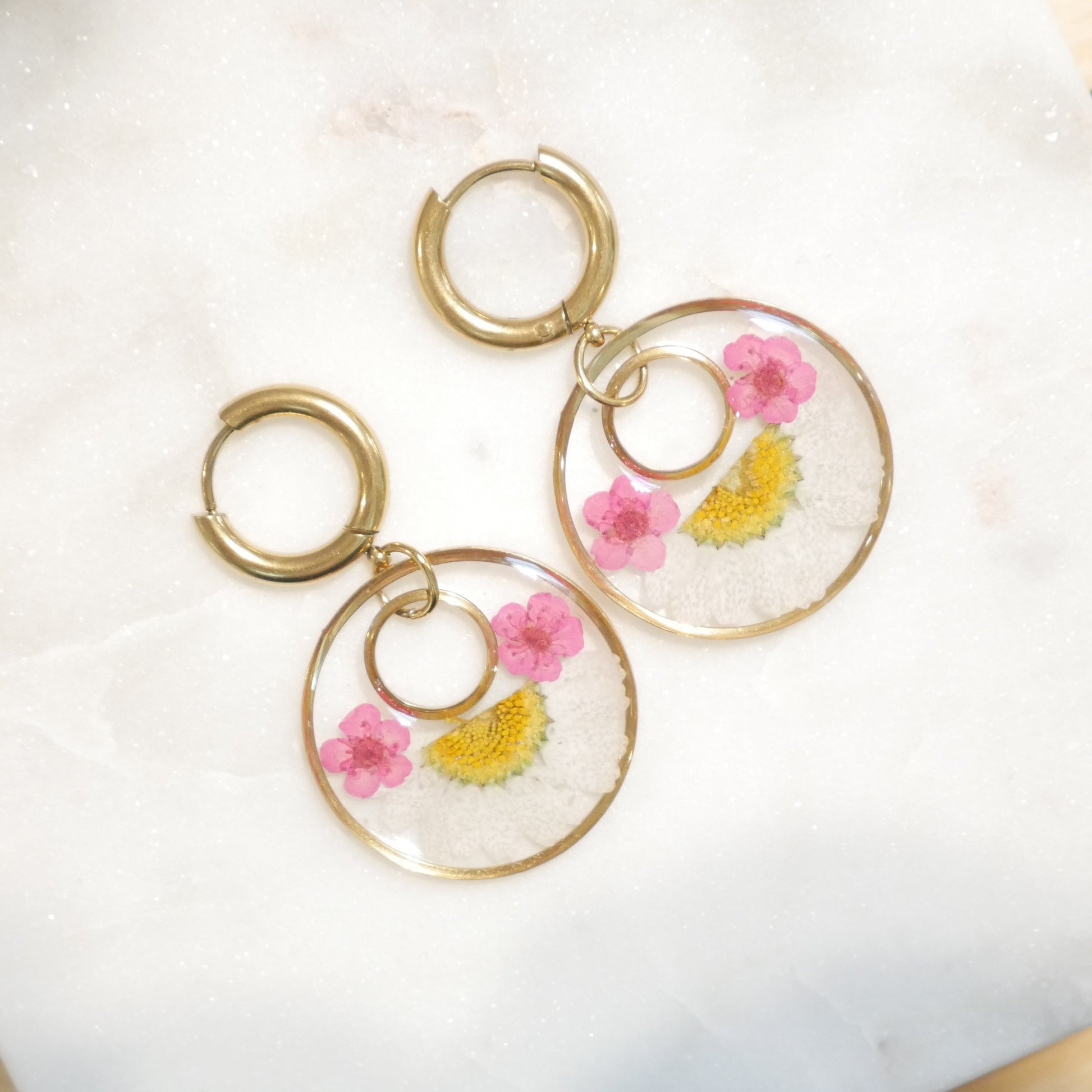 Boucles d'oreilles Thalia blanc et fushia - rond - (XL) - Velora