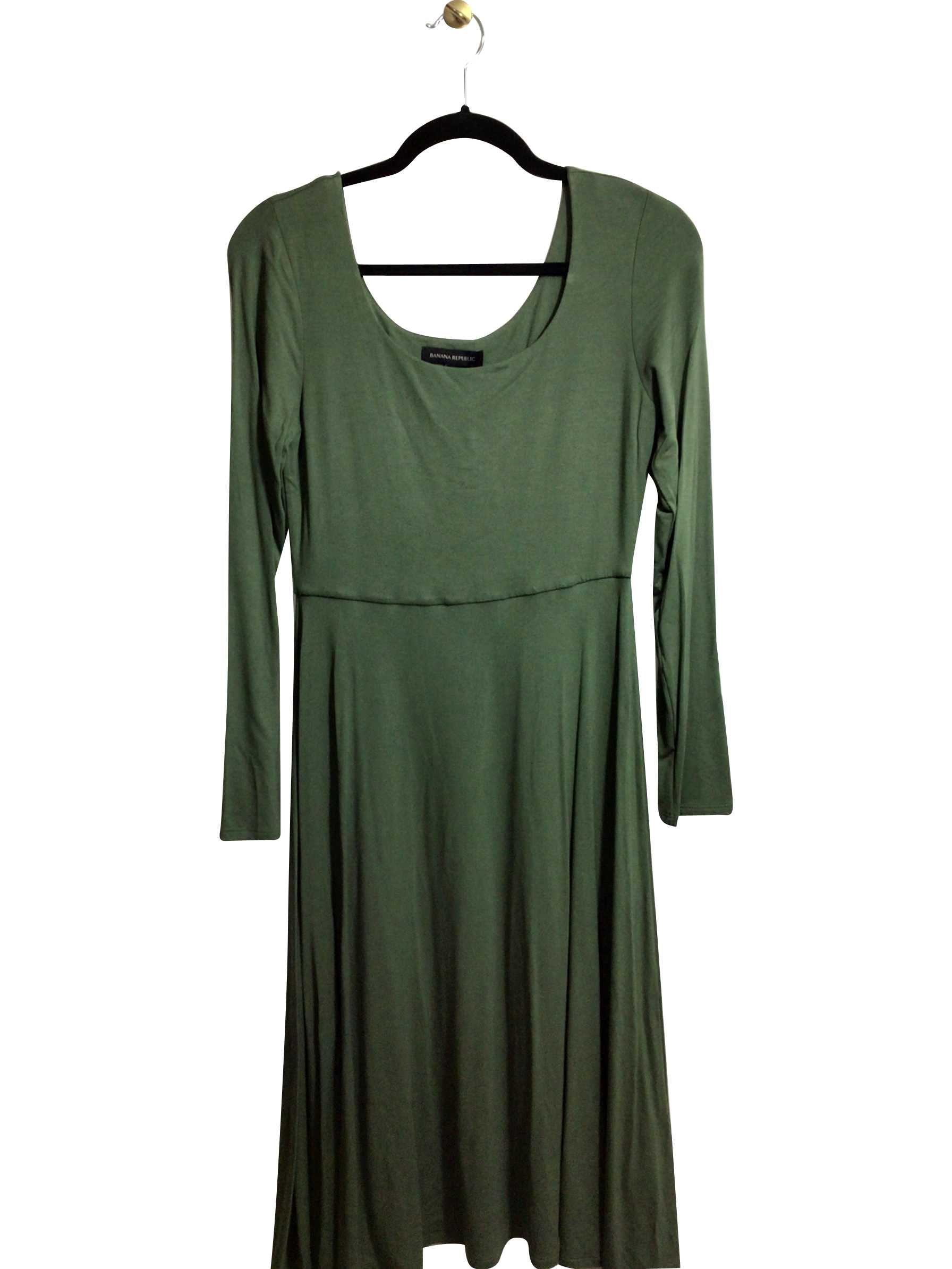 BANANA REPUBLIC Regular fit Shift Dress in Green - S - Velora