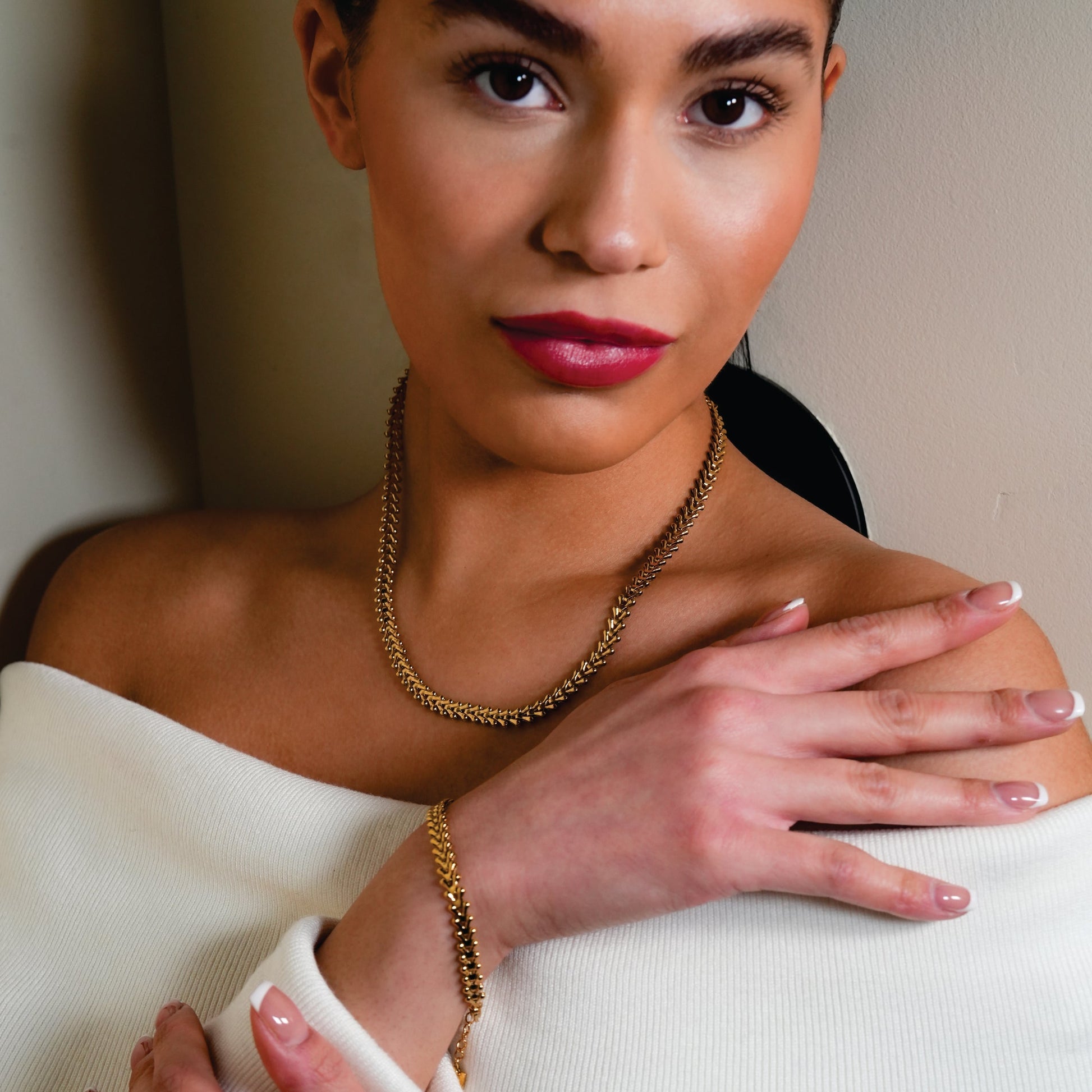 BLYTH:  Vintage-Inspired Linked Abstract Crest Bracelet - Velora Luxury Fashion