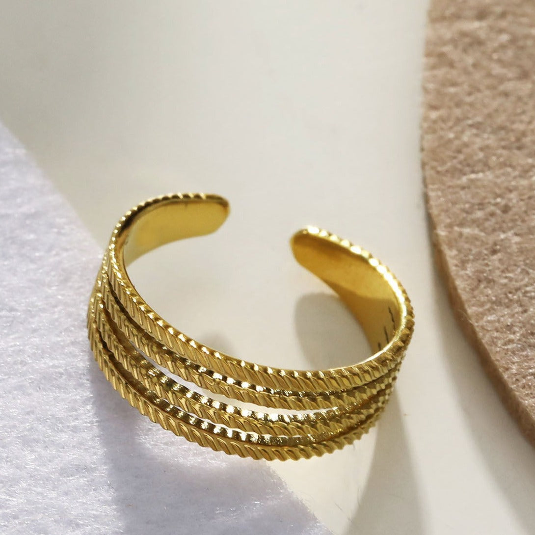 BRYONY: Symmetrical Textured Pre-Stacked Ring - Velora Luxury Fashion