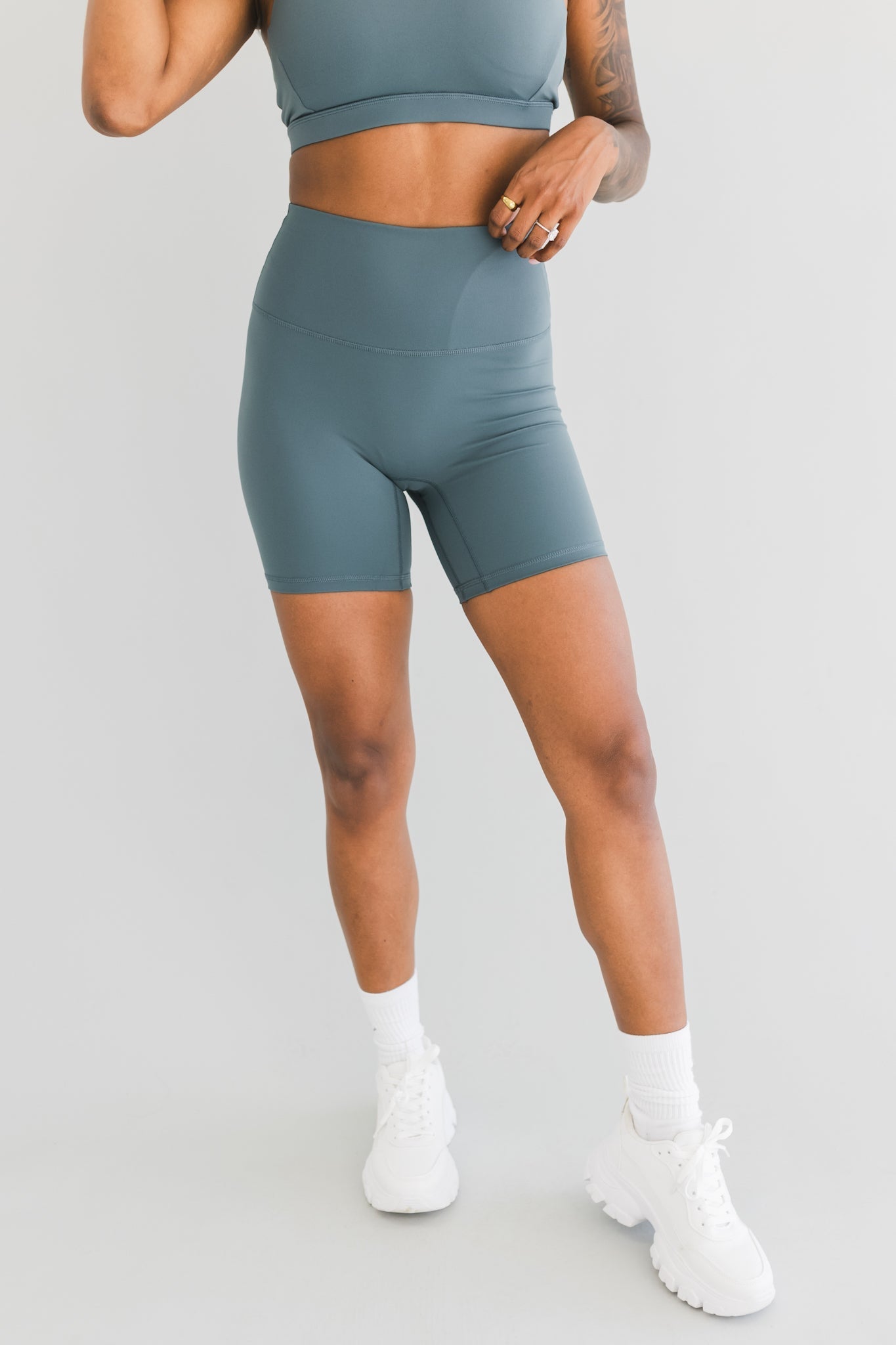 Barely There Shorts 2.0 (6") - Velora Luxury Fashion