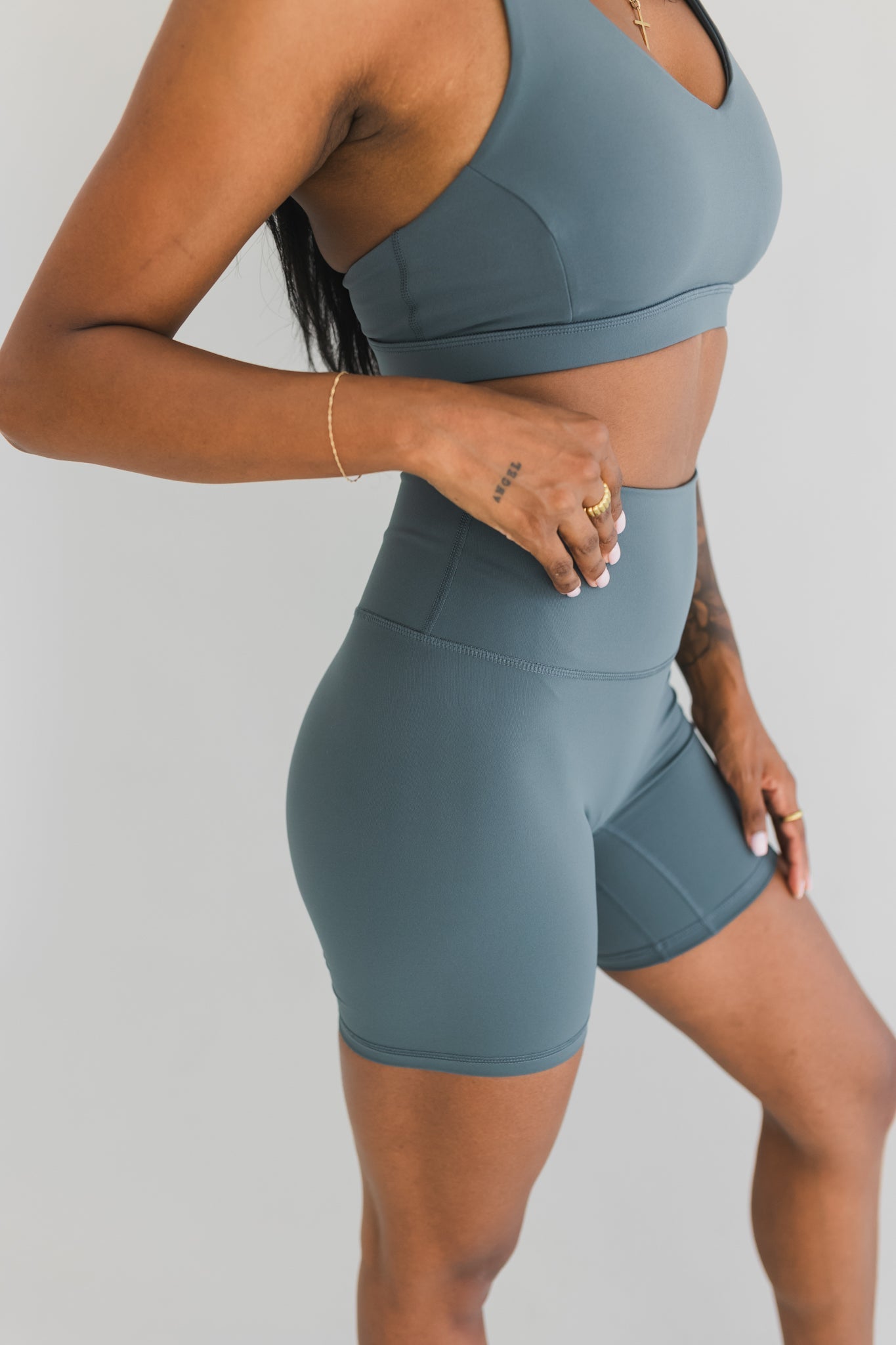 Barely There Shorts 2.0 (6") - Velora Luxury Fashion