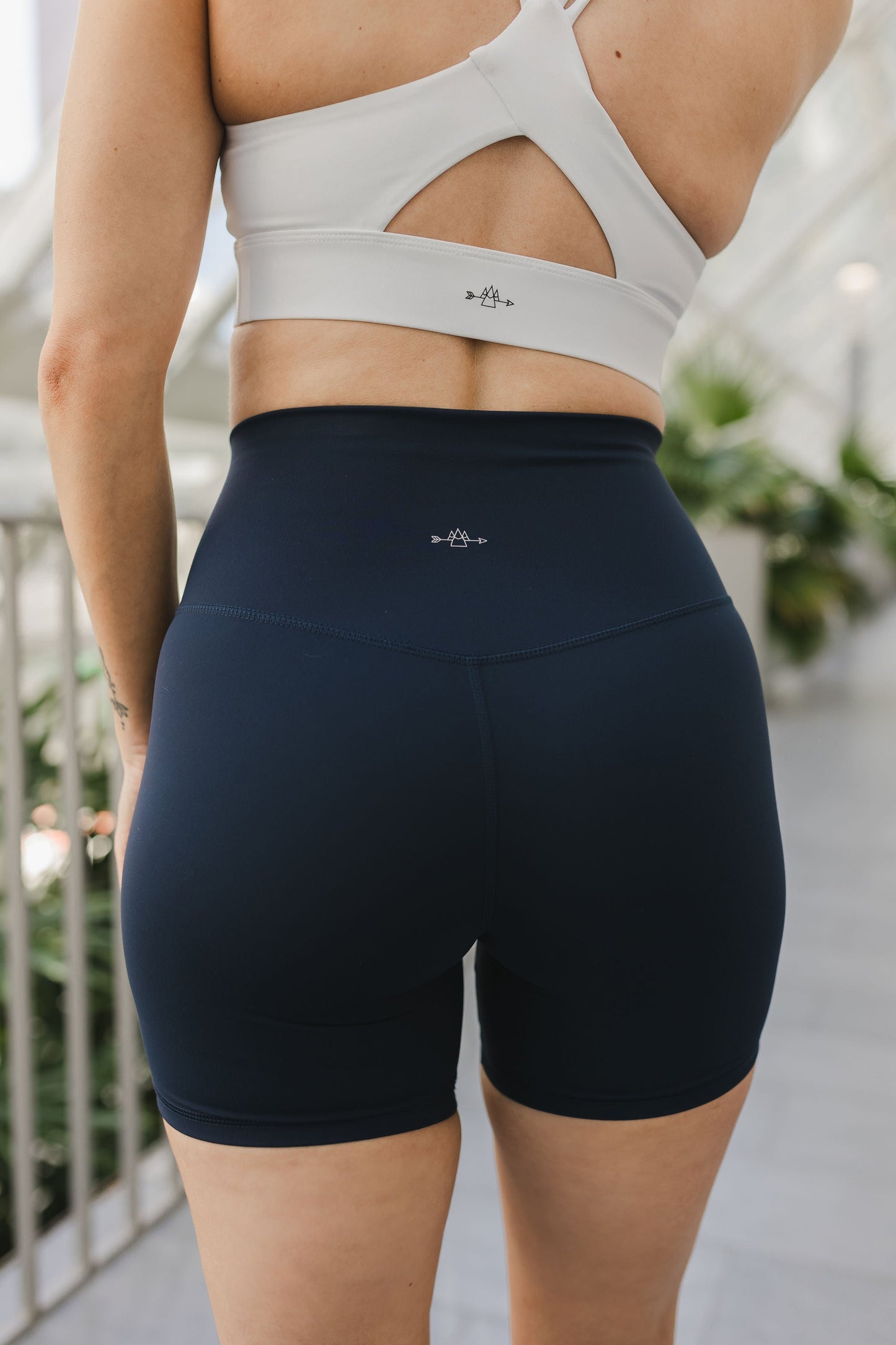 Barely There Shorts 2.0 (6") - Velora Luxury Fashion