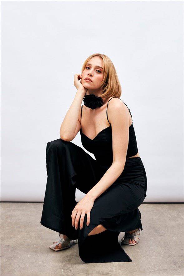 (Basic) Satin Crop Top  with String Straps - Black - Velora Luxury Fashion