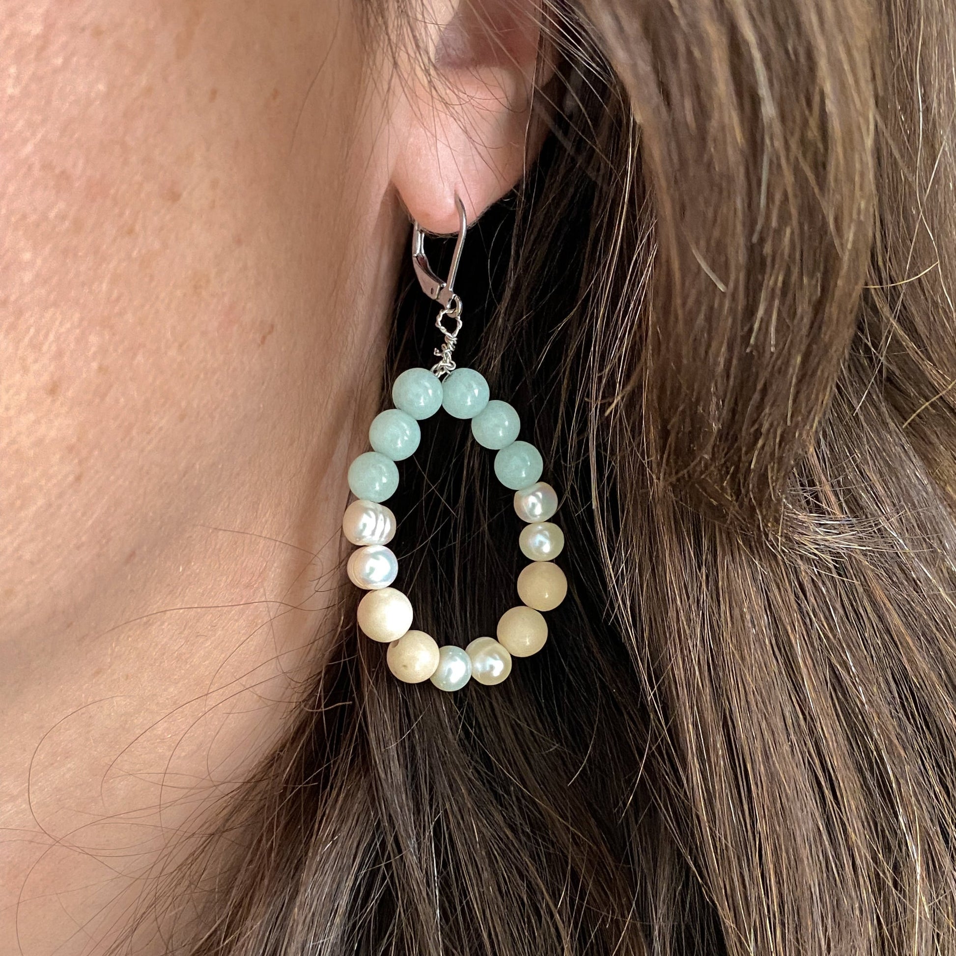 Boucles d’oreilles en amazonite et perles d’eau douce |-CALANQUES - Velora Luxury Fashion
