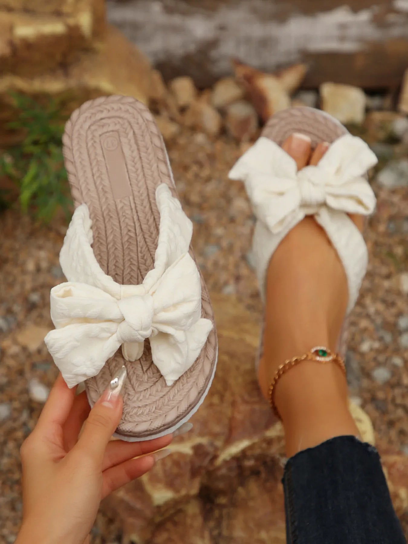 Bow Toe Post Platform Sandals - Velora Luxury Fashion