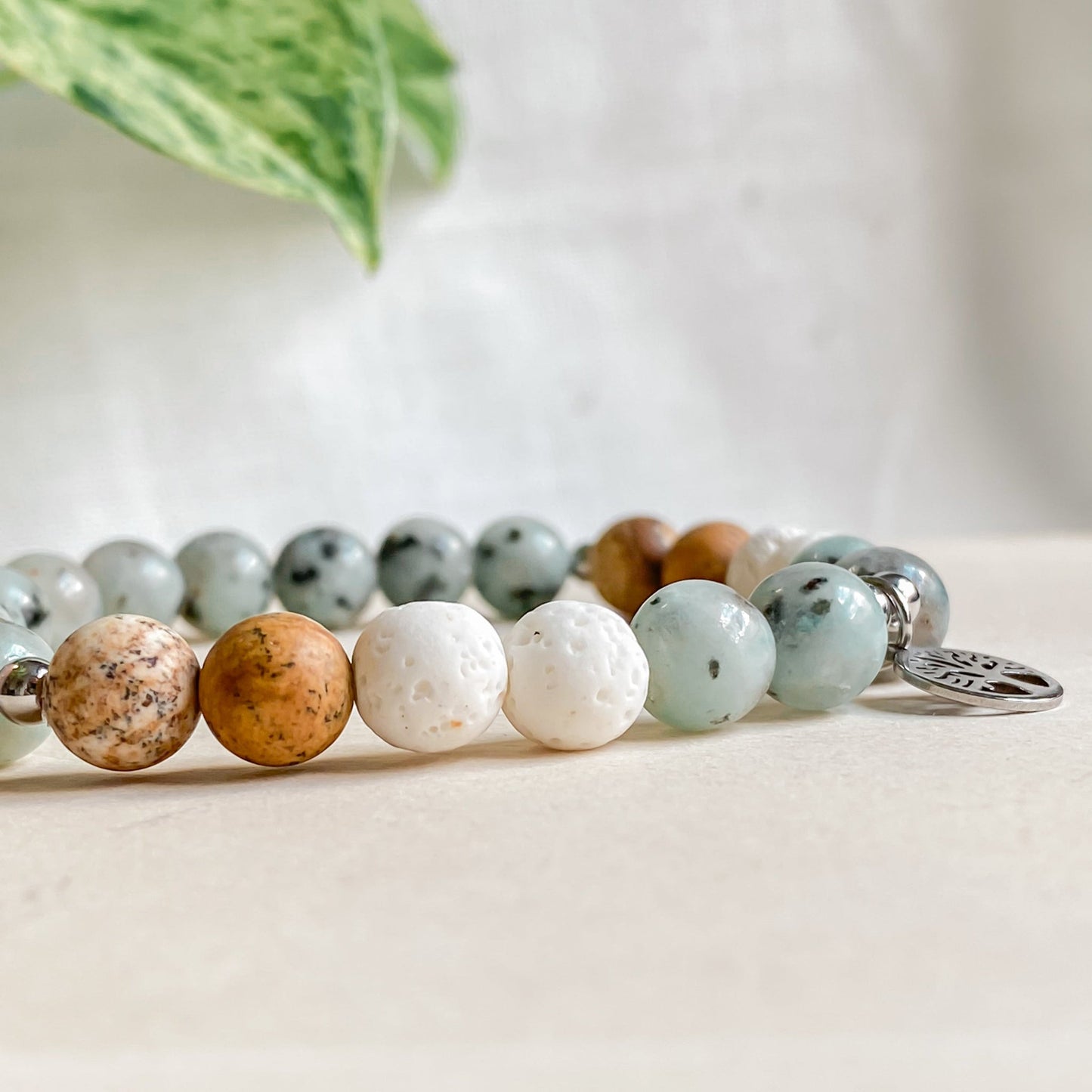 Bracelet en pierres semi-précieuses – ARBRE DE VIE - Velora Luxury Fashion