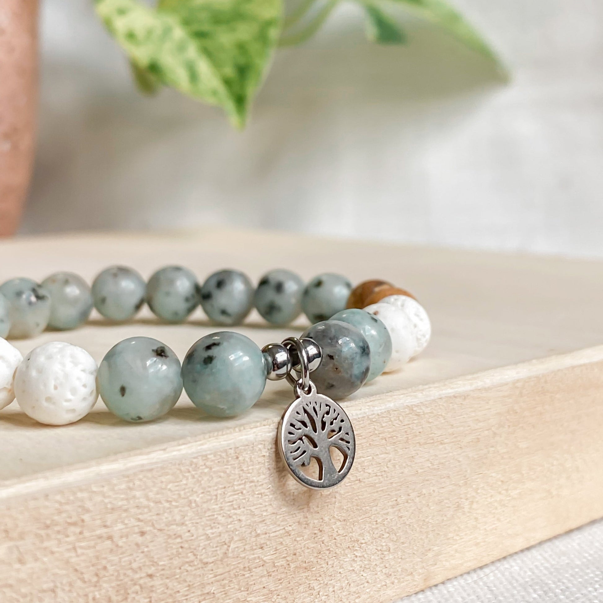 Bracelet en pierres semi-précieuses – ARBRE DE VIE - Velora Luxury Fashion