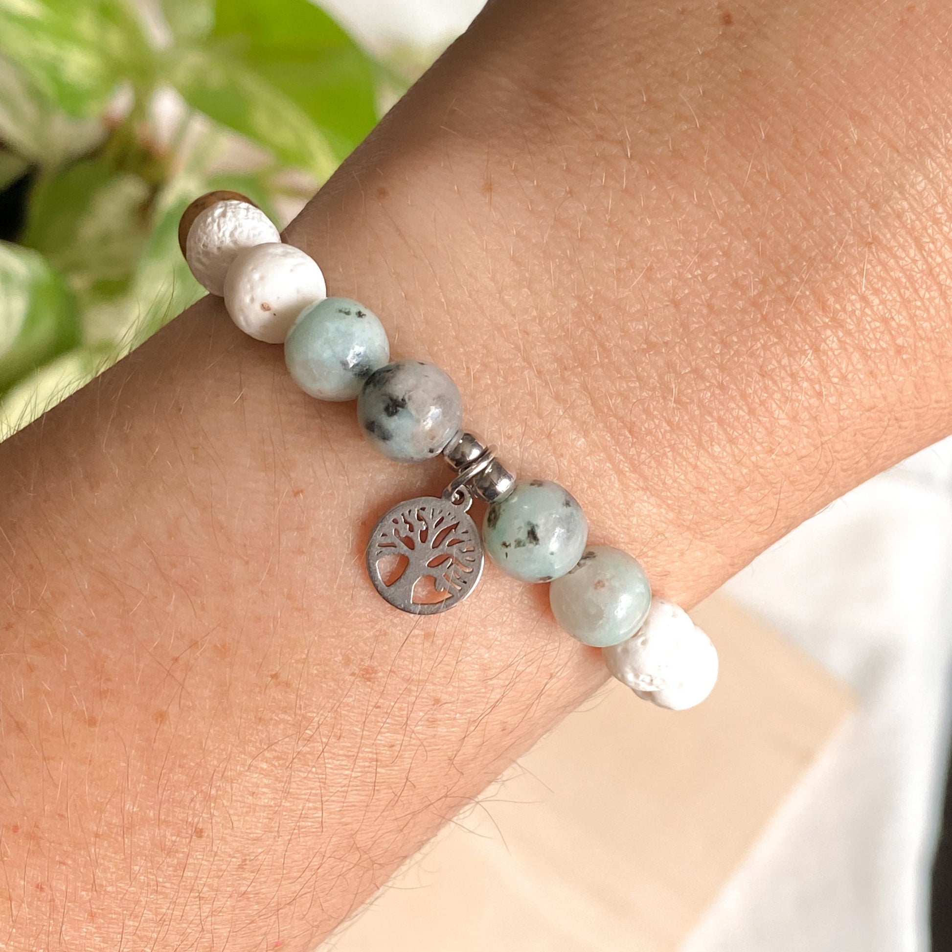 Bracelet en pierres semi-précieuses – ARBRE DE VIE - Velora Luxury Fashion