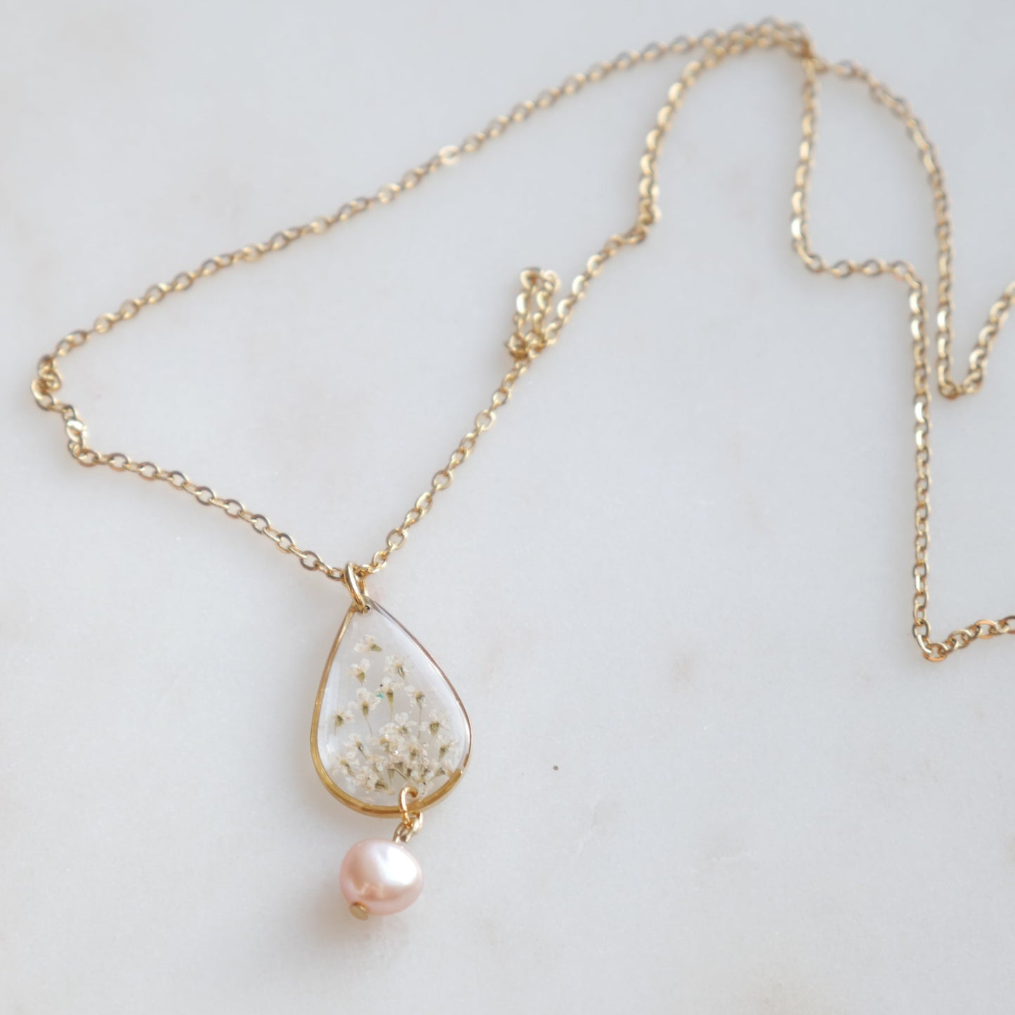 Collier Perla - fleurs sauvages goute (moyen) - Velora