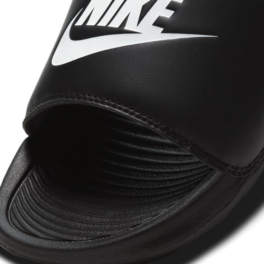 W Nike Victori One CN9677-005 - Velora