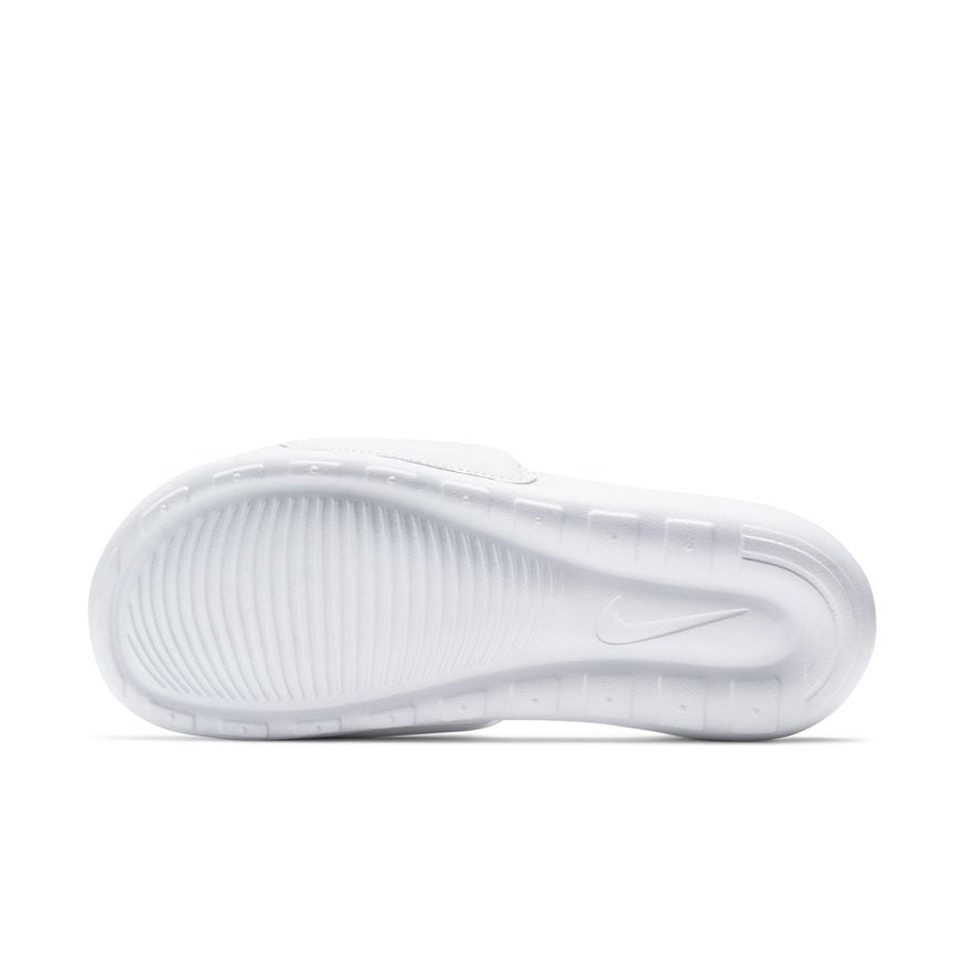 W Nike Victori One CN9677-100 - Velora