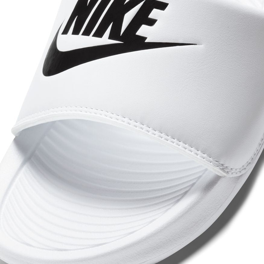 W Nike Victori One CN9677-100 - Velora