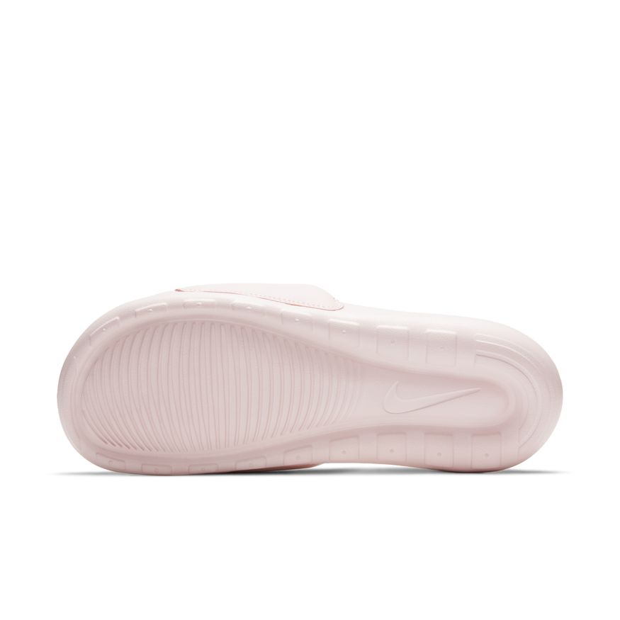 W Nike Victori One CN9677-600 - Velora