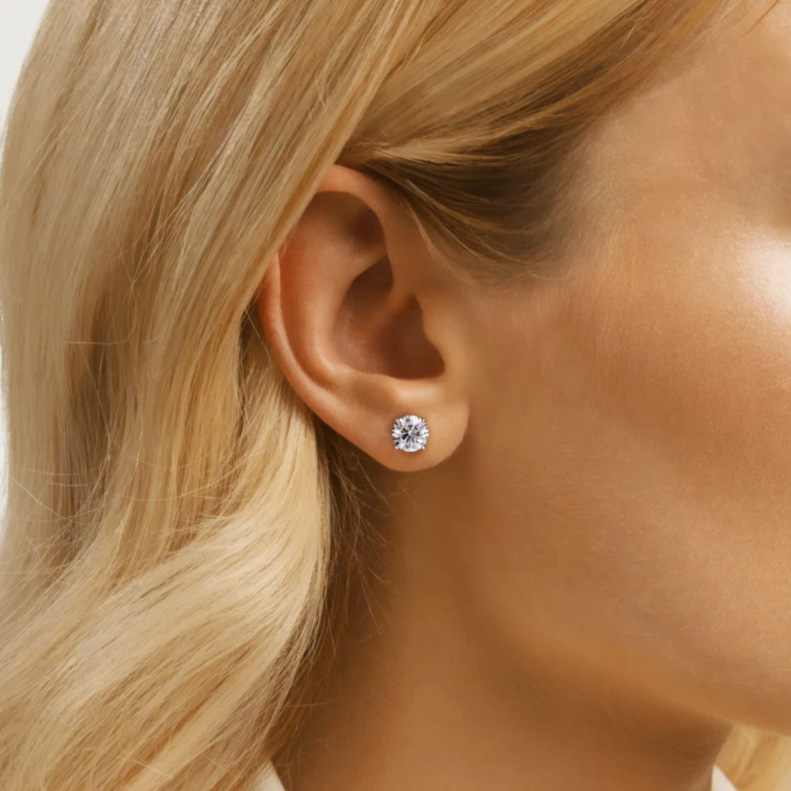 CODI Silver (White Gold): Moissanite (Diamond Alternative) Essential Daily Studs - Velora Luxury Fashion