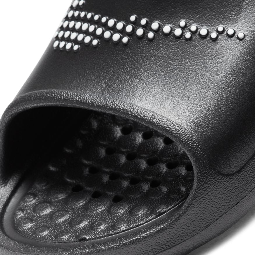 M Nike Victori One CZ5478-001 - Velora