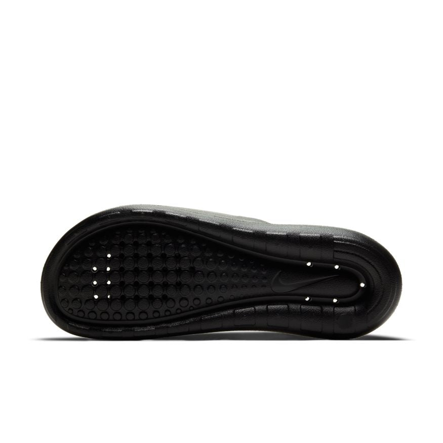 W Nike Victori One CZ7836-001 - Velora