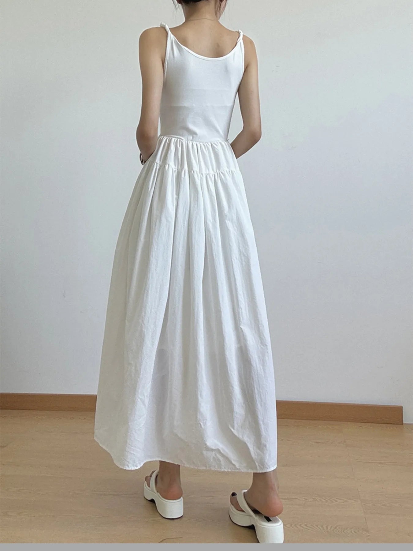 Casual Scoop Neck Cami Dress - Velora Luxury Fashion