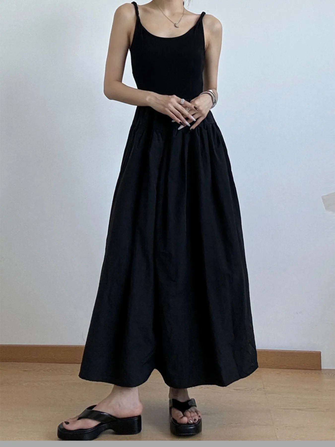 Casual Scoop Neck Cami Dress - Velora Luxury Fashion