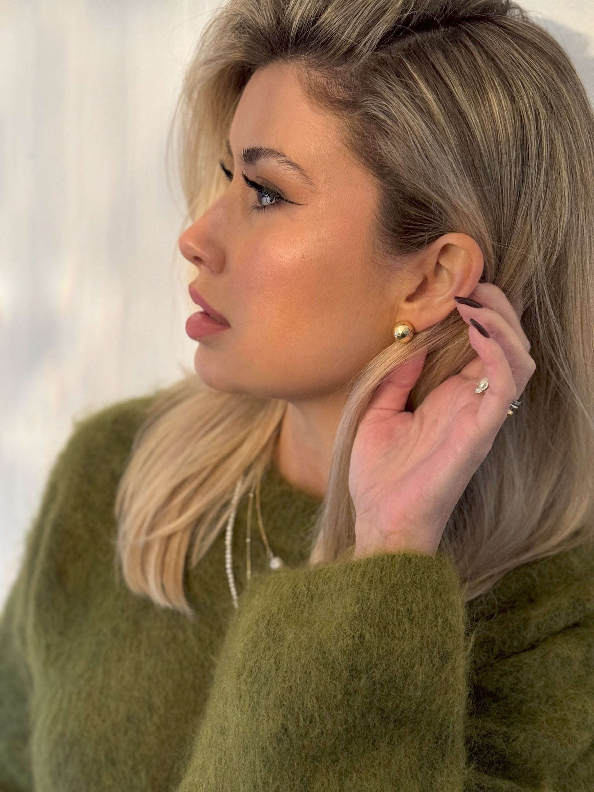 Charleston Stud Earrings - Velora Luxury Fashion
