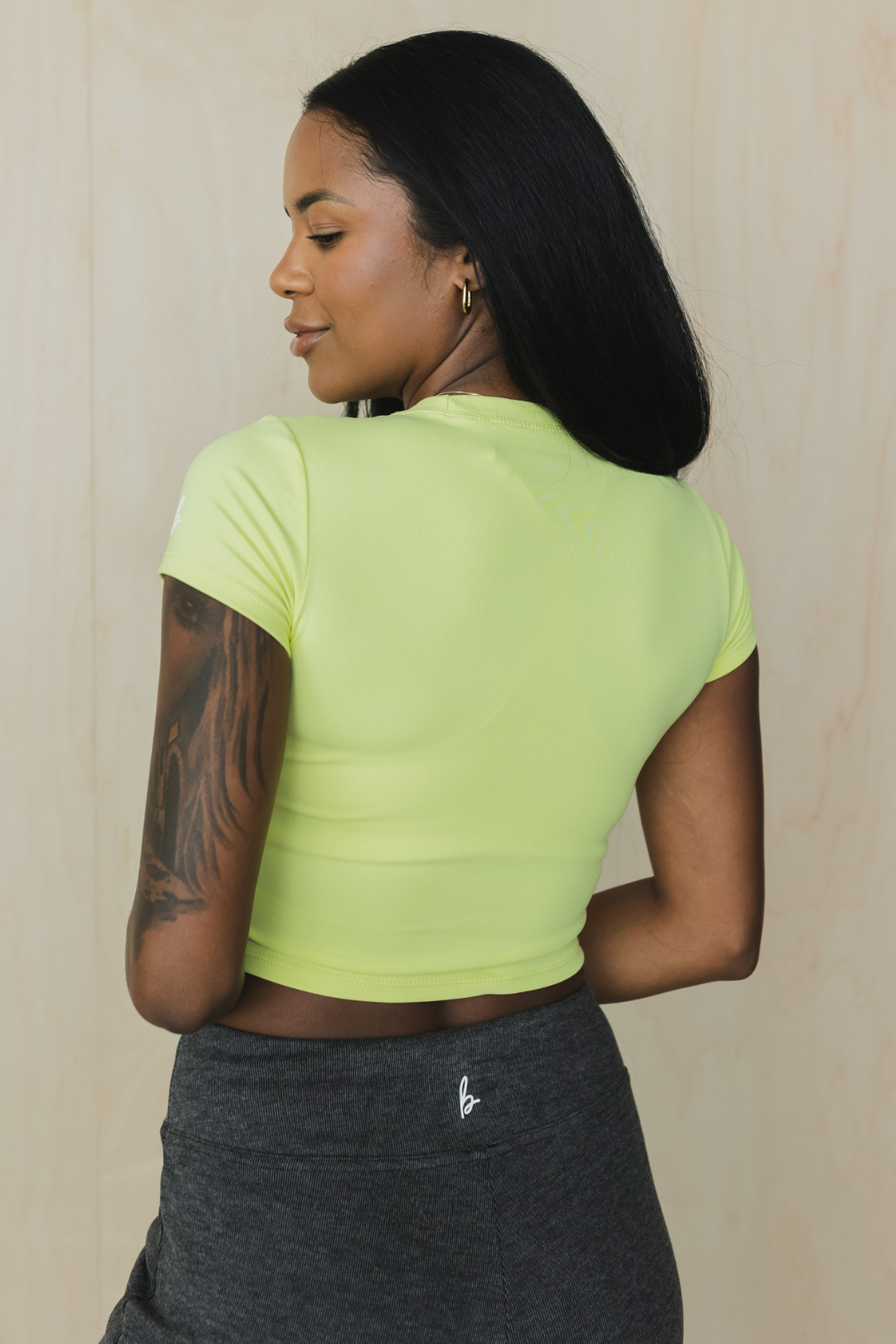 Cropped Tee *Ribbed - Velora Luxury Fashion