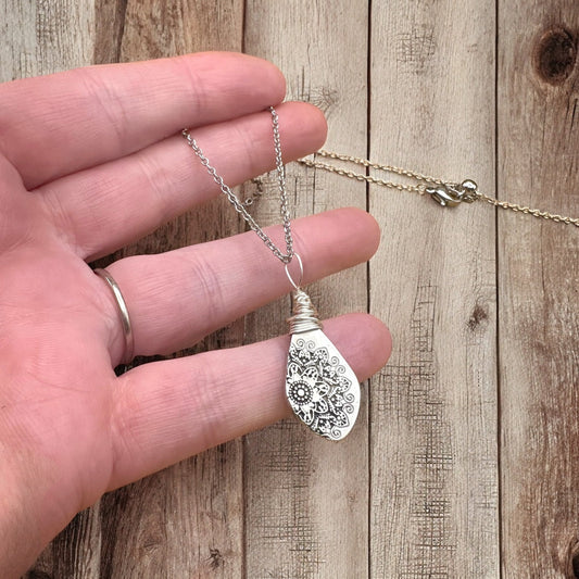 Wire Wrapped Mandala Necklace - Velora