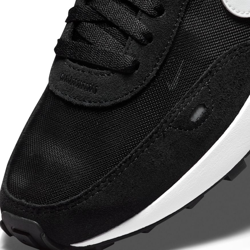 W Nike Waffle One DC2533-001 - Velora