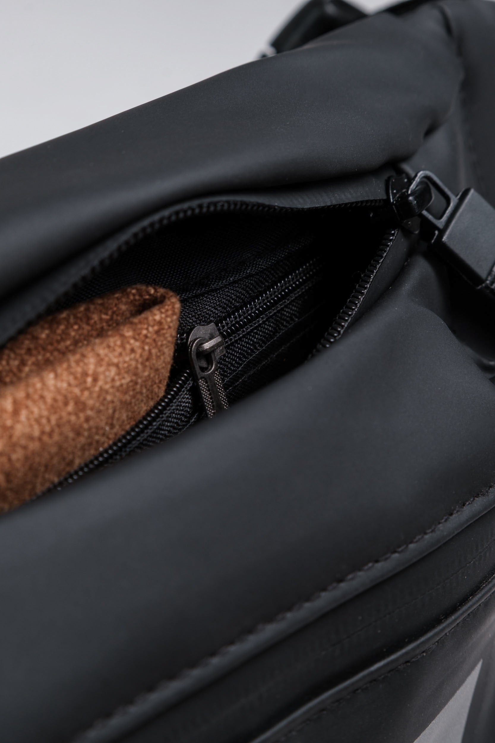 Water-Resistant Waist Pack Northbound Gear