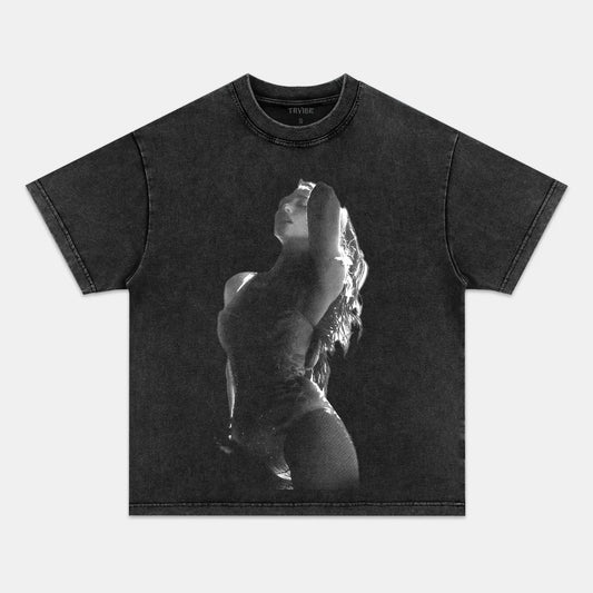 Dua Lipa: Music Icon Tee V9 - Velora