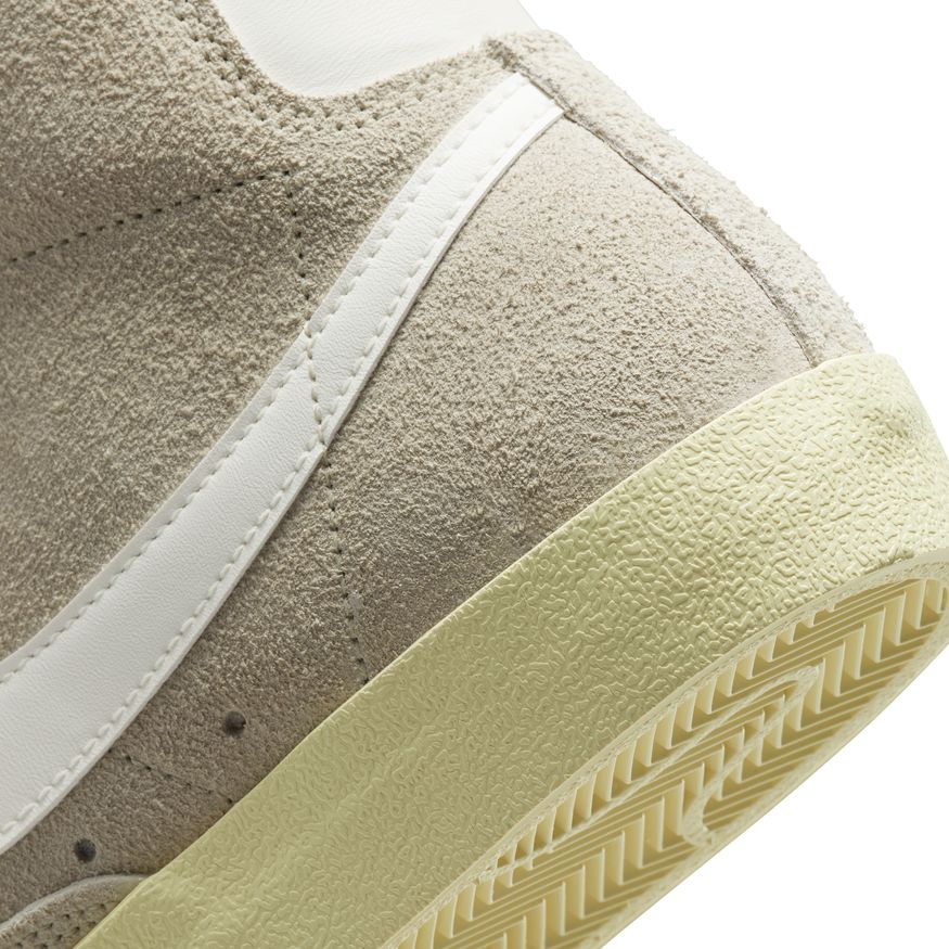 W BLAZER MID '77 VNTG DV7006-001 - Velora