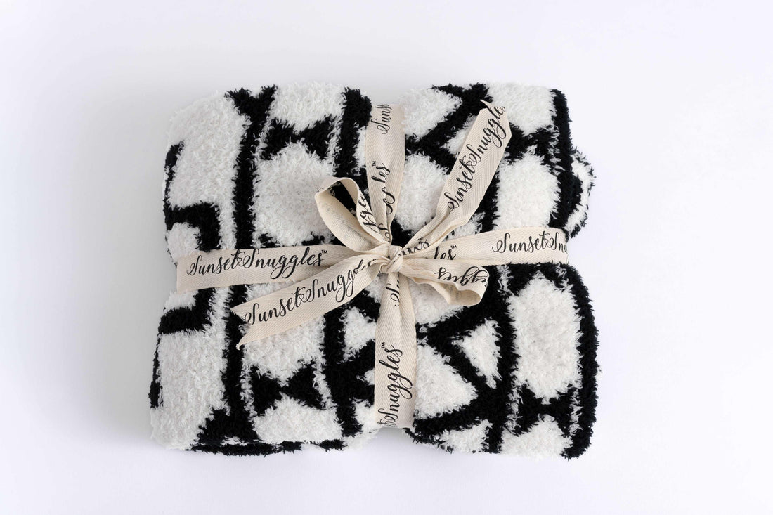 Black & White Diamond Tile Toddler Blanket