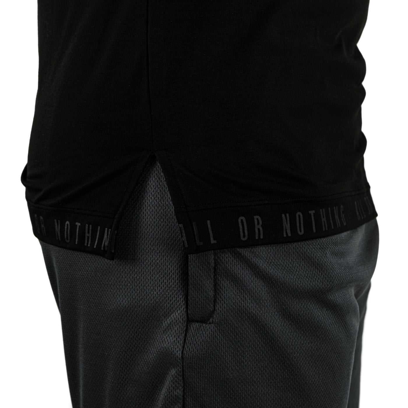 Distinct Tank Black - Velora