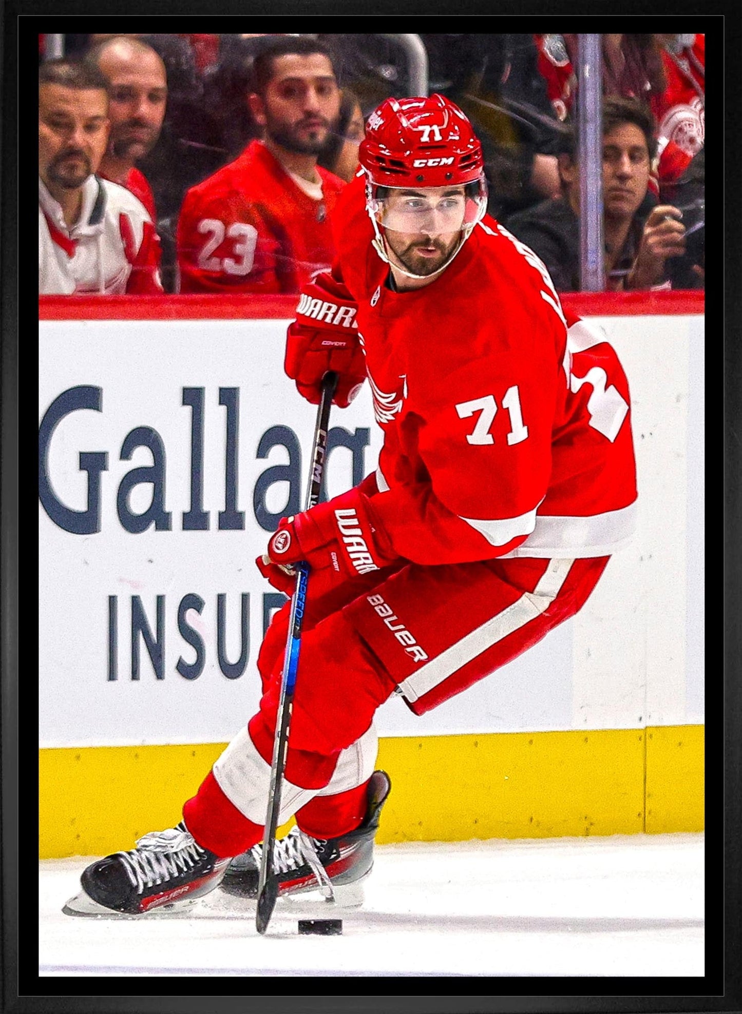 Dylan Larkin 20x29 Framed Canvas Detroit Red Wings - Velora Luxury Fashion