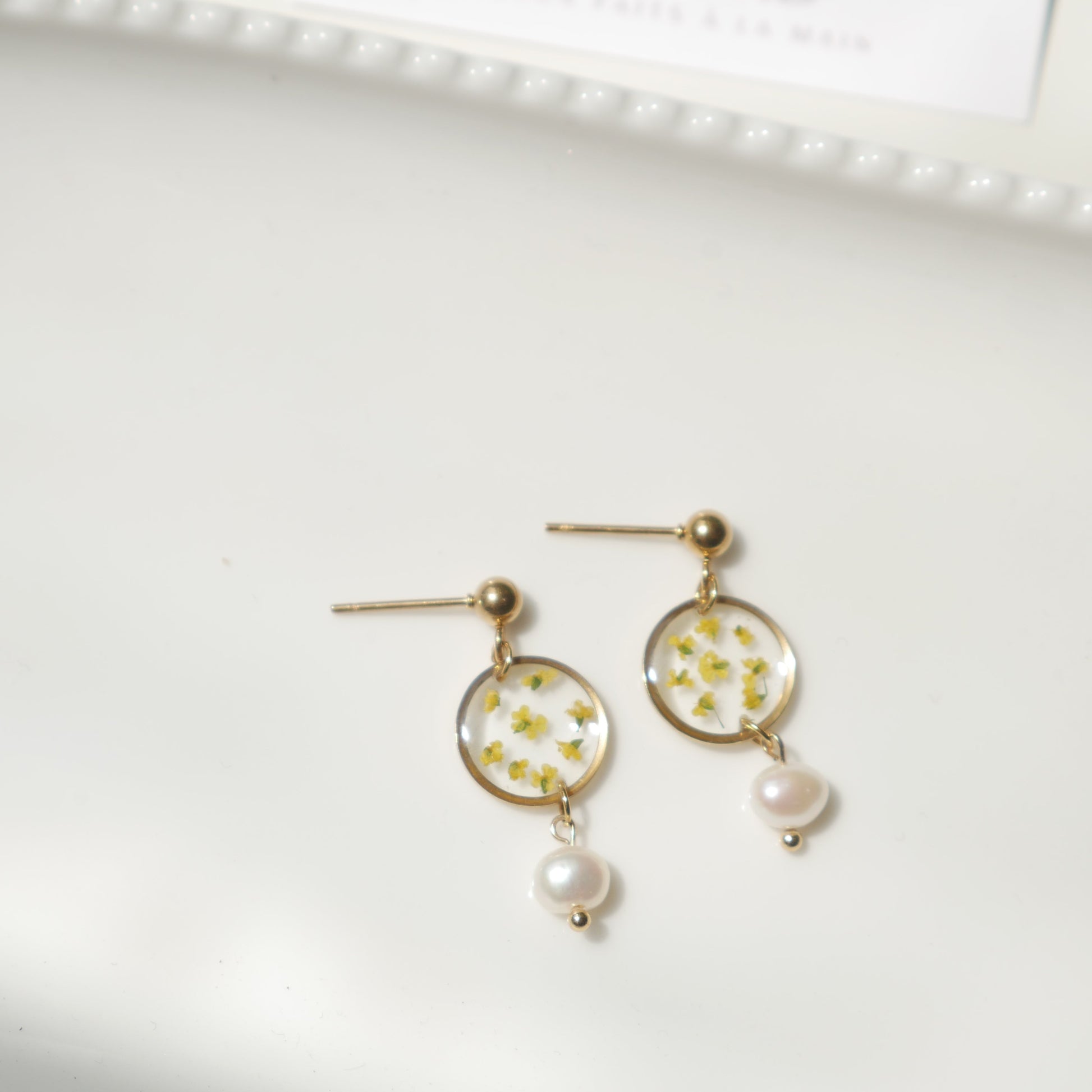 Boucles d'oreilles Perla - fleurs de carottes jaunes - petit rond - Velora