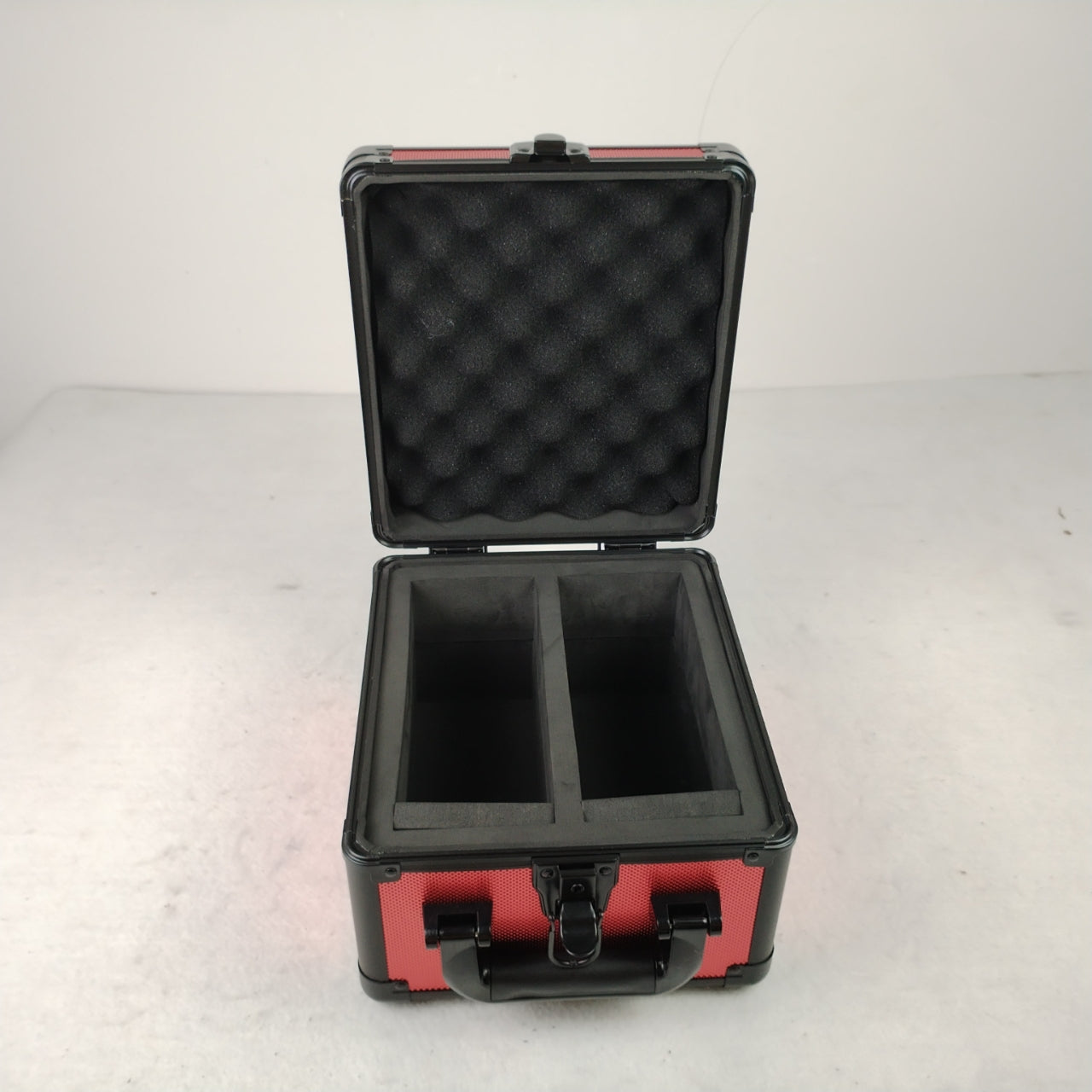 EVORETRO Aluminum Graded Case with Key System